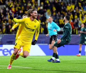 天博体育app下载-电讯报：诺维奇有意签下卡斯帕-霍，他在昨晚对阵曼城时两分钟双响